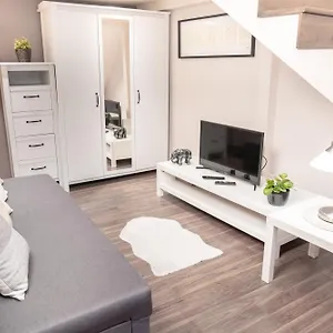 Bakats Square Premium With Ac Apartman