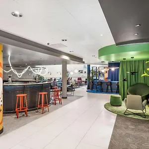 3* מלון Ibis Centrum